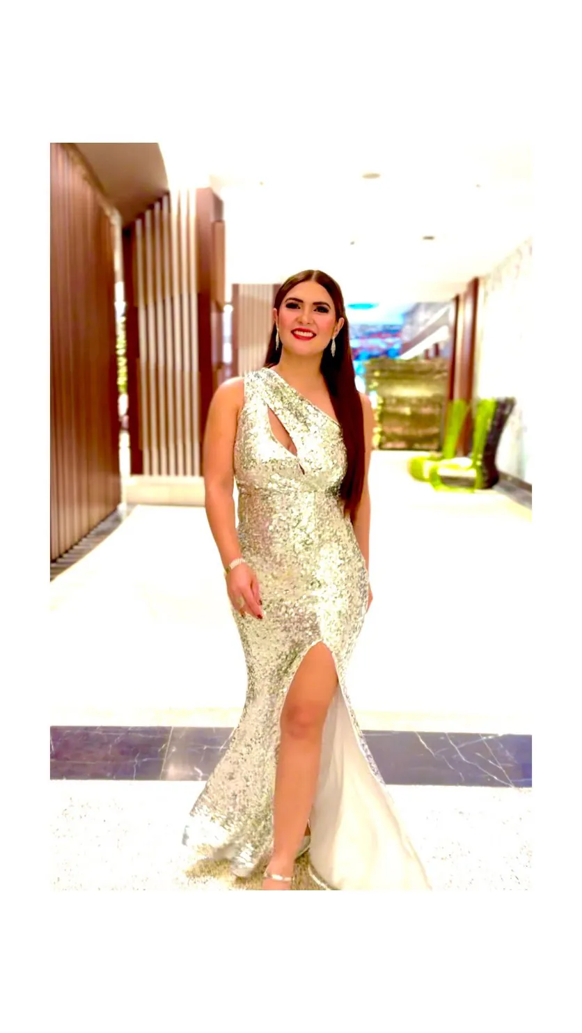 Vina Morales - vina-morales-sexy-6.webp